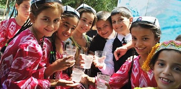 copii_tadjici interzice părinților